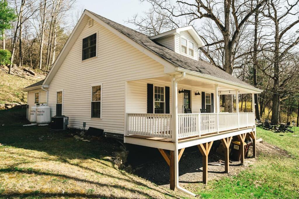 Cozy Cottage, Hot Tub, Fire Pit, 15Min To Hudson And Hiking Catskill Buitenkant foto